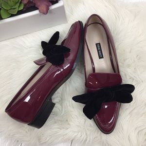 nine west weeping bow loafers